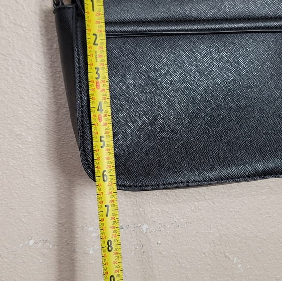 Michael Kors black leather crossbody handbag - Picture 11 of 13